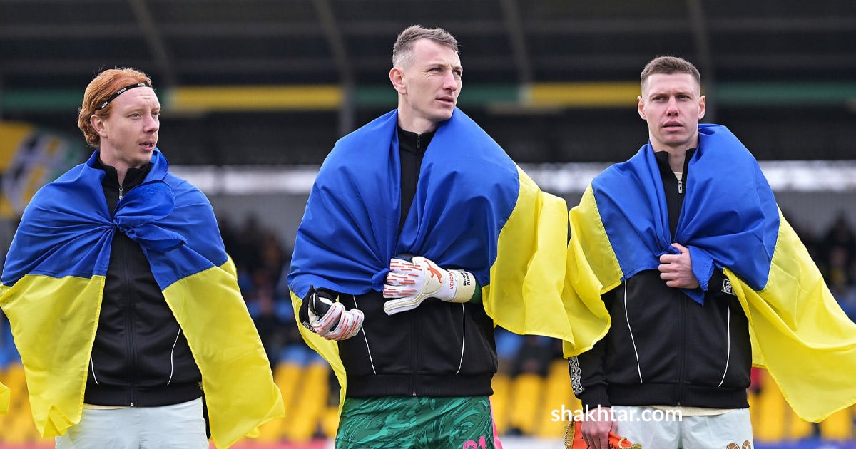 Дмитрий Ризнык и игроки сборной Украины Ефим Конопля и Николай Матвиенко
