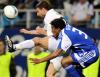 Разван Рац чем-то напугал Бетао (uefa.com)