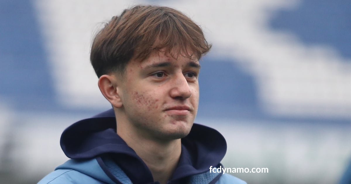Журналіст Михайло Співаковський поділився своєю інформацією про 18-річного вінгера Динамо Богдана Редушка