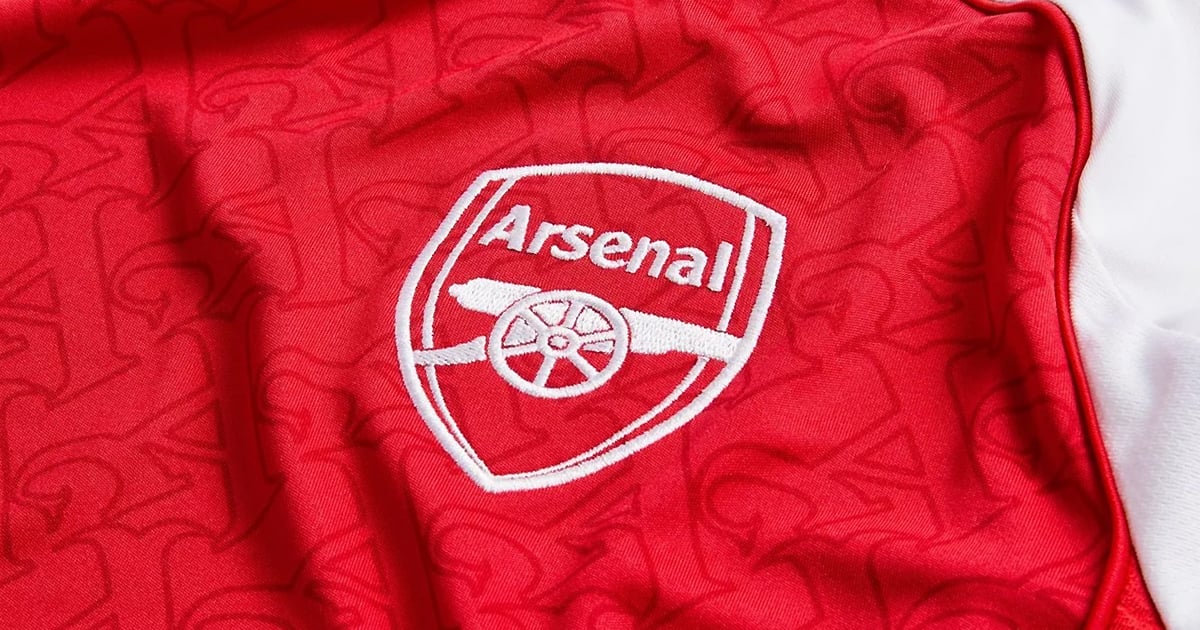 Футболку Арсенала может надеть Хулиан Альварес