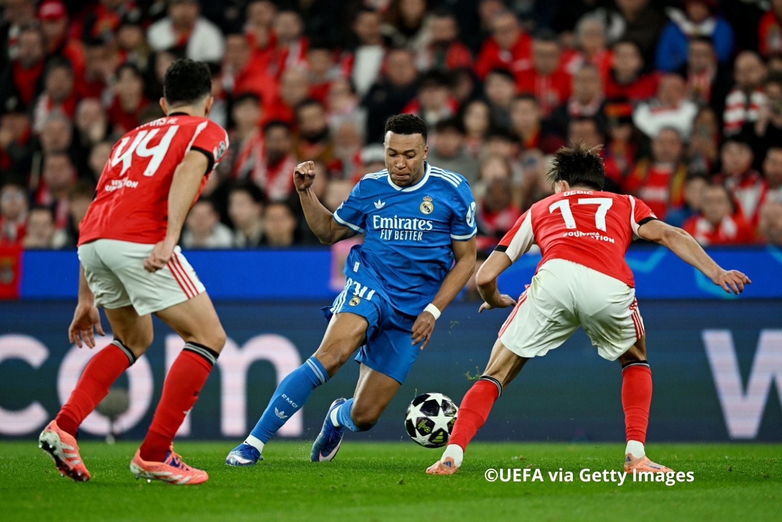 Мбаппе в этот раз Бенфике не забил