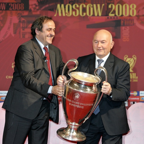 Мишель Платини (слева) и Юрий Лужков